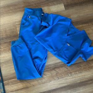 BOGO DEAL
Figs Royal Blue Scrub Top & Joggers